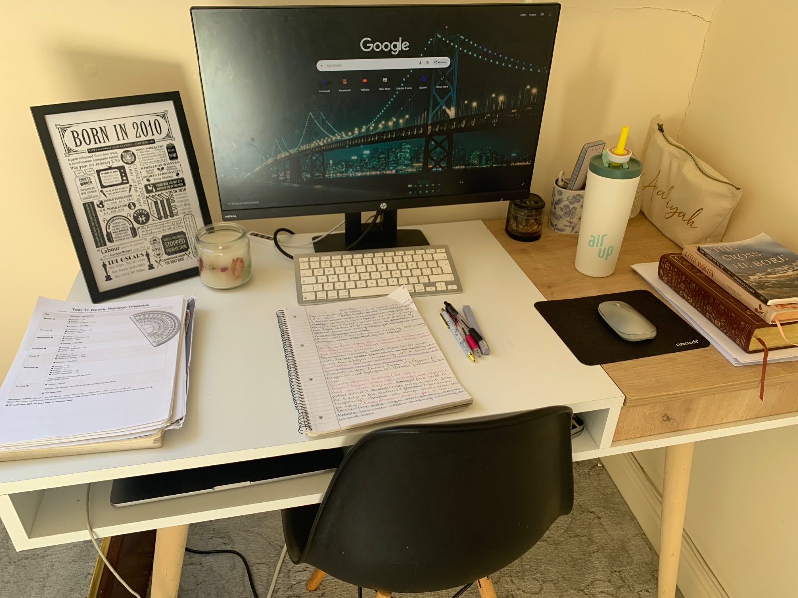 Aaliyah's workspace